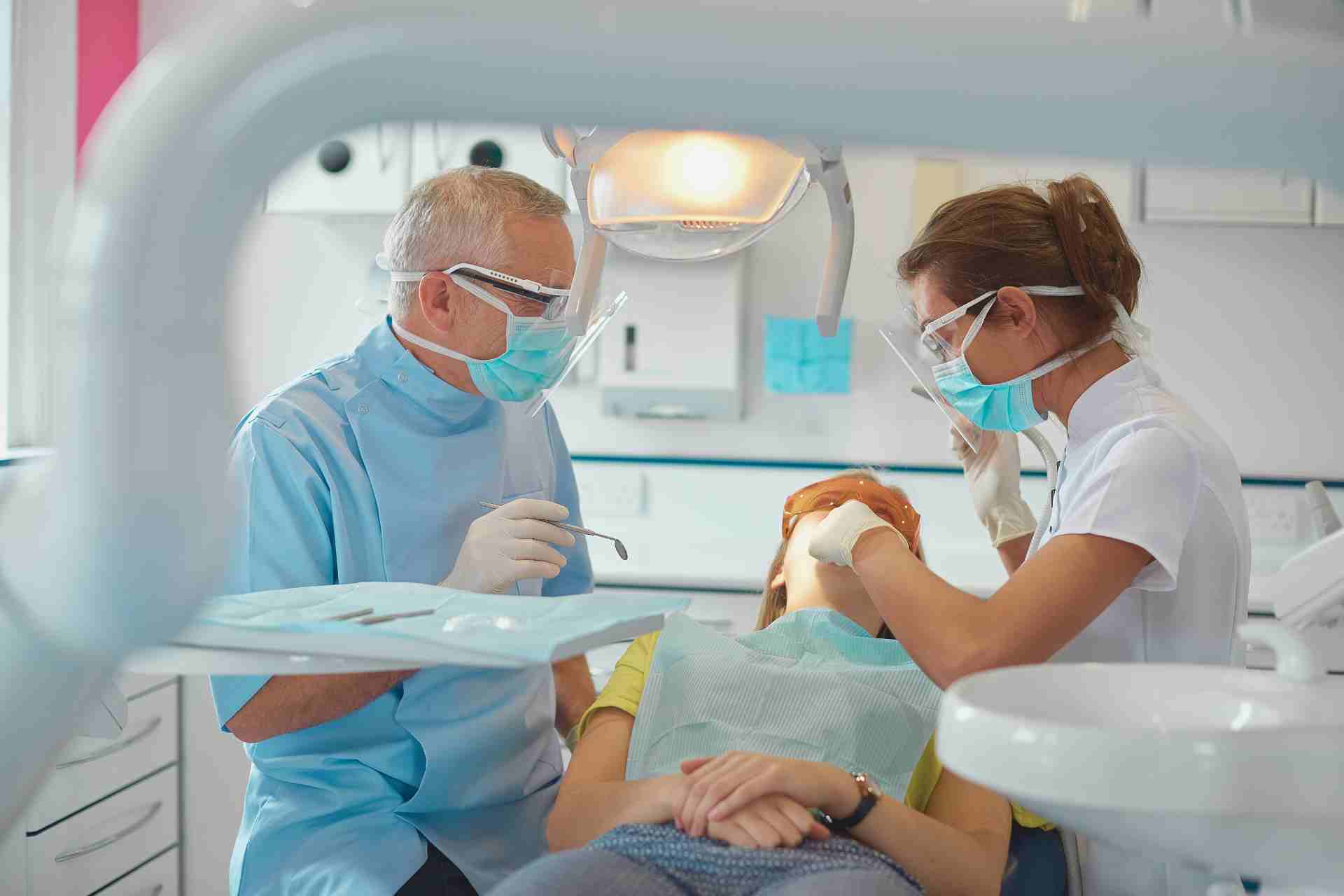 Dentist in Santa Clarita, CA